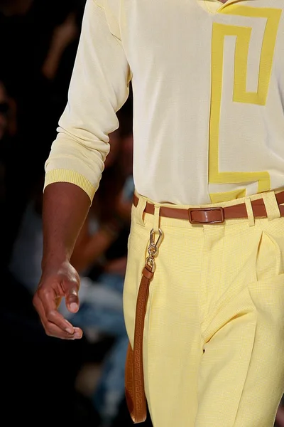 Look 33